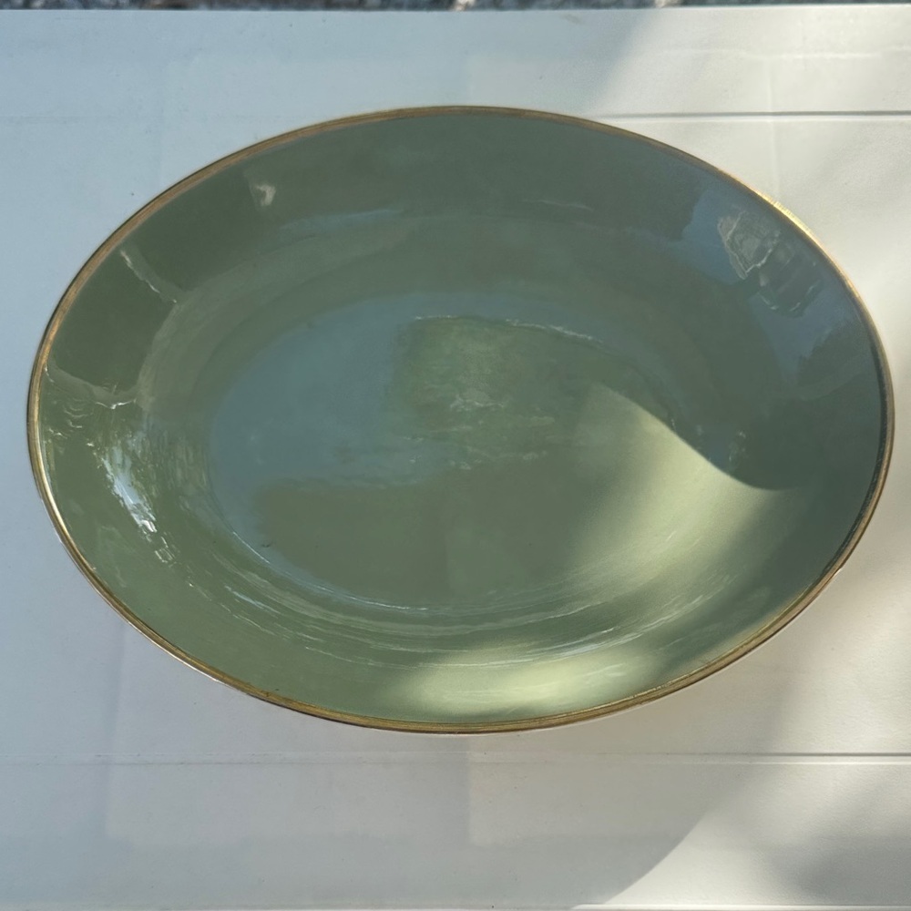 TAYLOR SMITH TAYLOR CLASSIC HERITAGE CELADON GREEN OVAL SERVING BOWL 9 1/2”